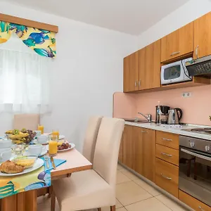 villas-kampor.primorje-gorskikotar.com/