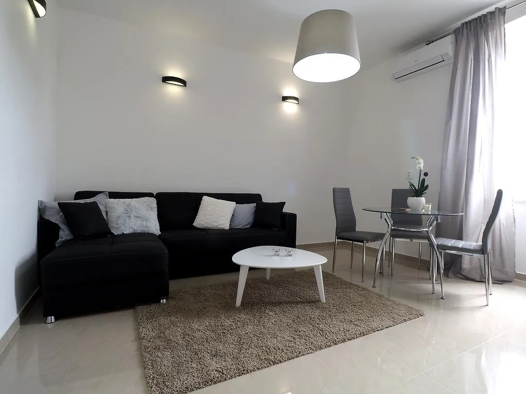 Captain Emo City Apartments Pula